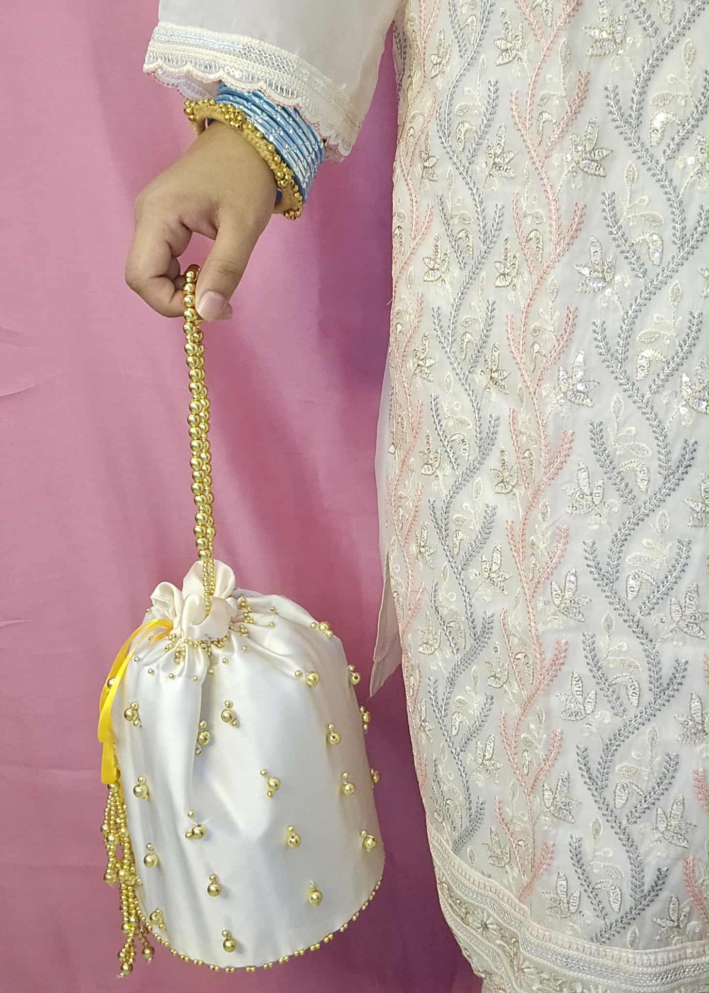 854589fc-e727-4a27-aa4d-4ea43b3c9d94